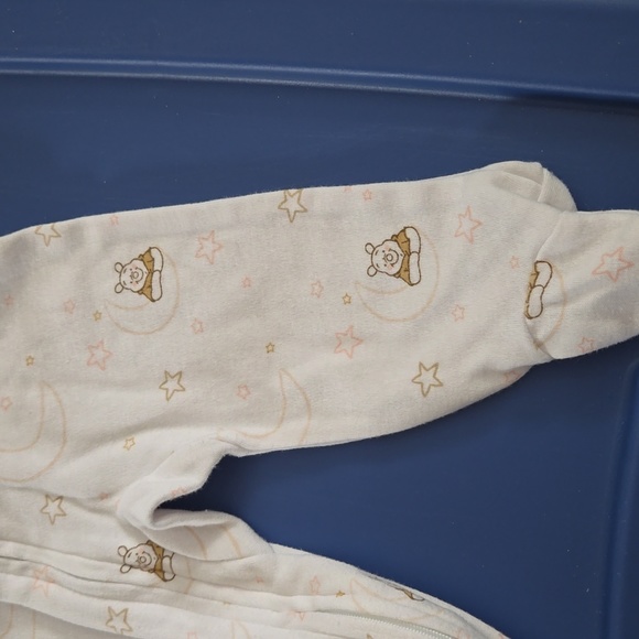 Winnie the Pooh sleeper - Picture 3 of 6